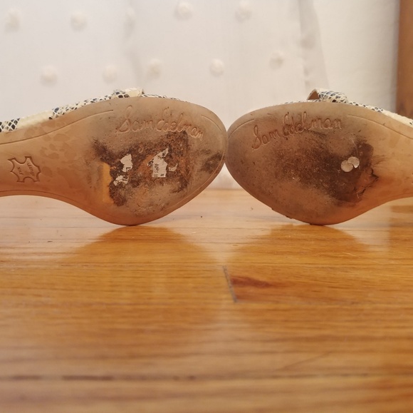 Sam Edelman Two Texture Heels - Picture 6 of 7